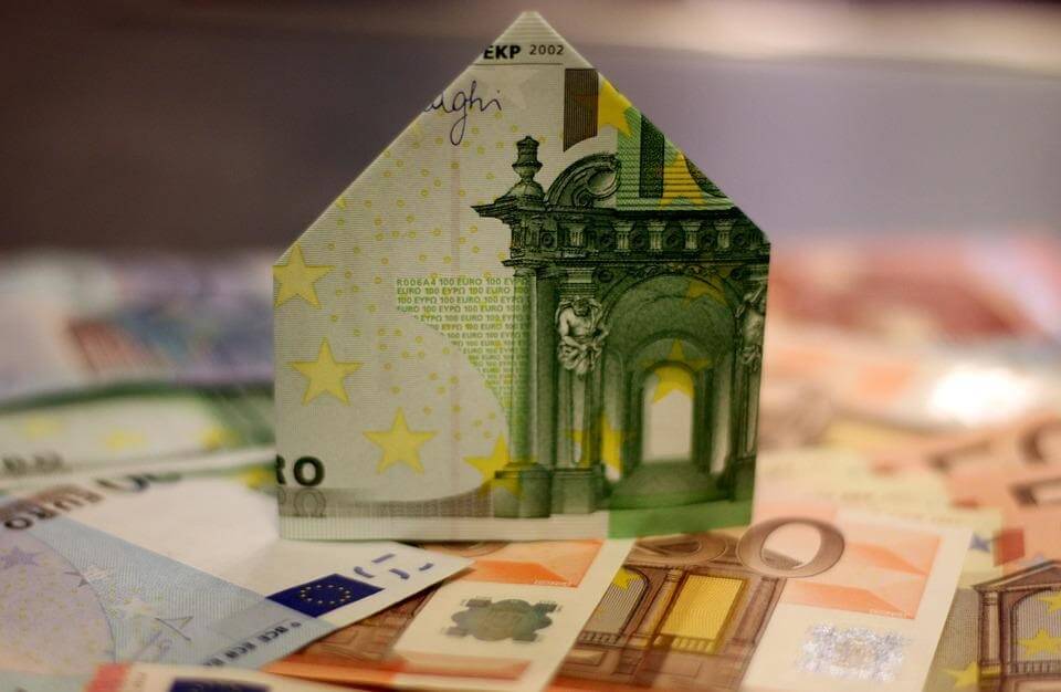 house made from a euro bill